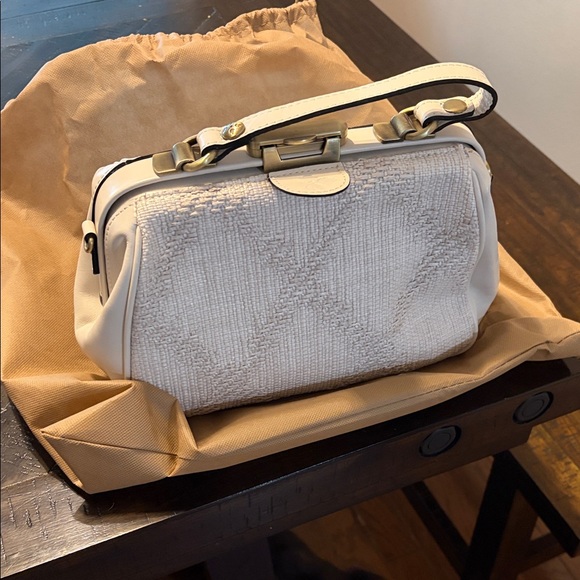 Patricia Nash Handbags - Patricia Nash Cream Satchel Bag